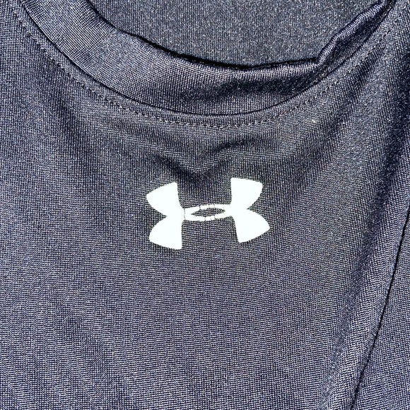 Under Armour boy’s shirt size 5 - Picture 6 of 7